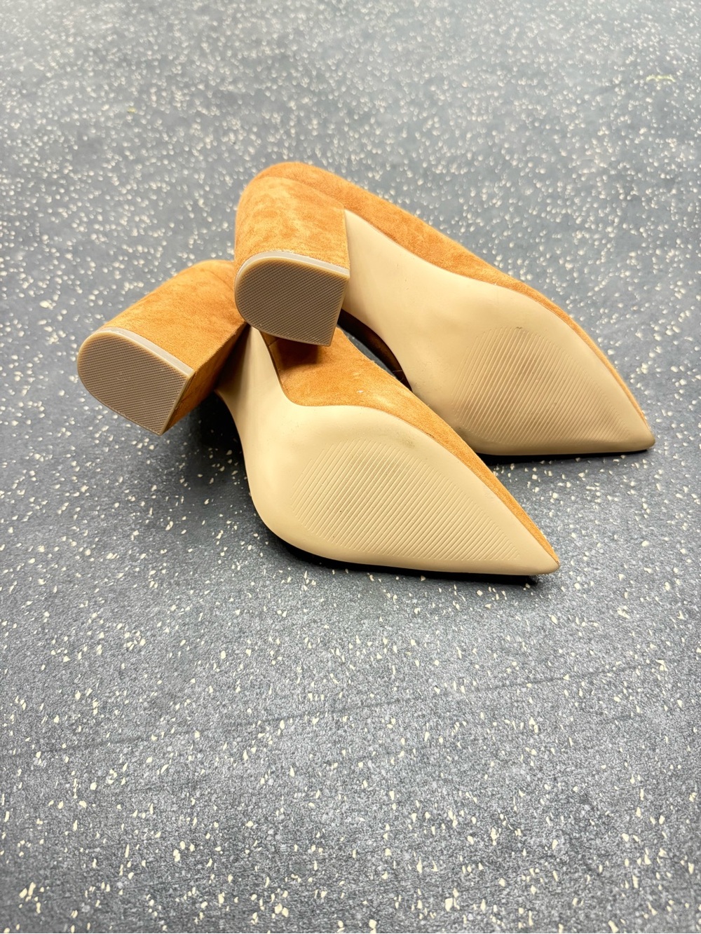 Steve Madden Suede Pumps - Picture 5 of 5